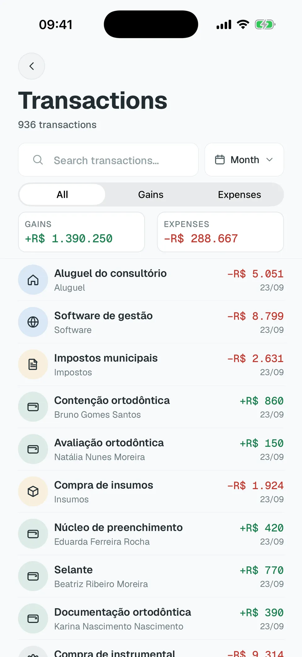 Deentz mobile ledger with payments and expenses in one list
